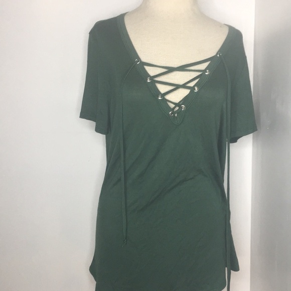 Fantastic Fawn Hunter Green lace up Tee - Picture 1 of 7